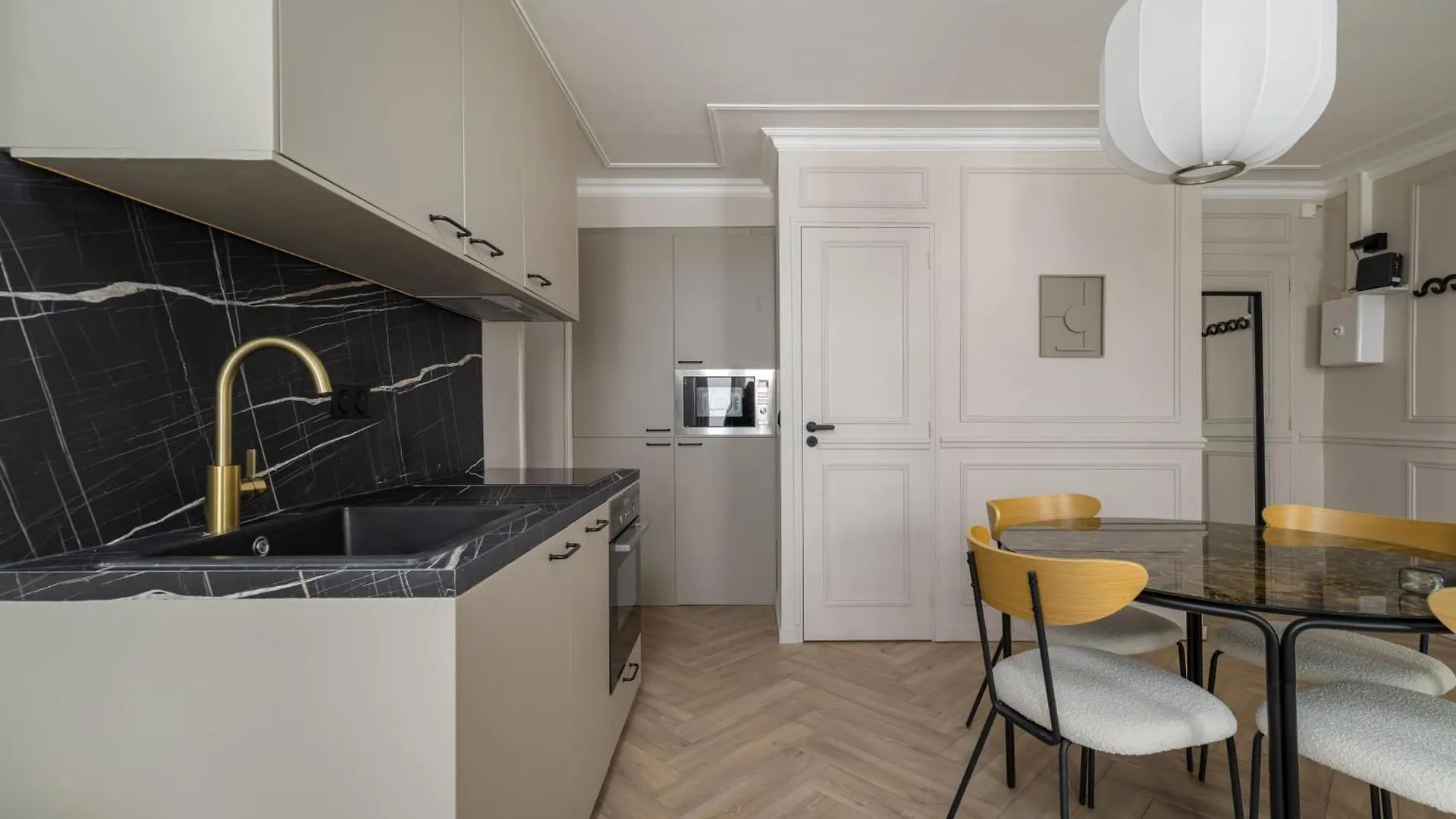 Appartement Poetic Stay - Saint Lazare Paris