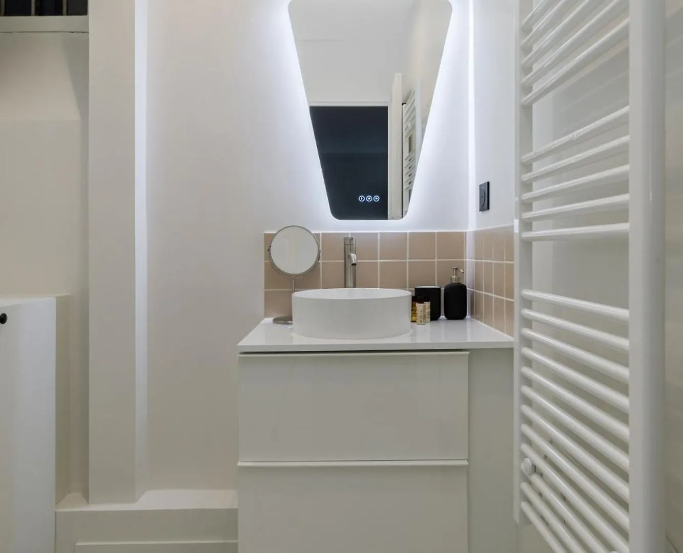 Appartamento Poetic Stay - Saint Lazare Parigi